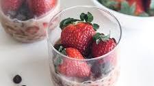 Chocolate Strawberry Overnight Oats