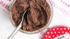 Chocolate Sugar Scrub for Valentine's Day