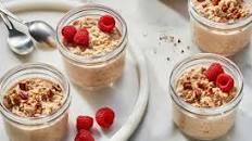 Cinnamon-Roll Overnight Oats