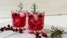 Classy cocktail: cranberry sparkler