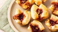 Cranberry Brie Bites