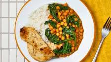 Creamy Chickpea & Spinach Curry With Rice And Naan