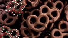 Dark Chocolate Peppermint Pretzels