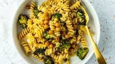 Easy Lemon Broccoli Chickpea Pasta