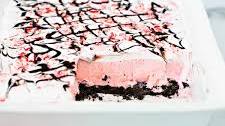 Easy Peppermint Ice Cream Cake Recipe
