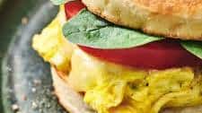 Egg & Cheddar Breakfast Sandwich