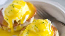 Eggs Benedict with homemade Hollandaise Sauce