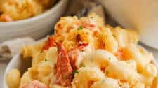 Extra Creamy Lobster Mac and Cheese