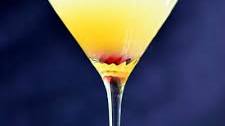 Flirtini – Pinapple Champagne Martini