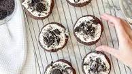 Frosted Oreo Cookies