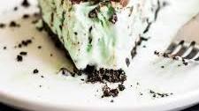 Frozen Mint Chocolate Chip Pie