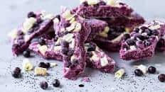 Frozen yogurt bark