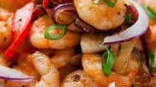 Garlic Shrimp Stir-Fry with Peppers & Onions