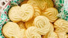 German Spritz Cookies (Spritzgebåck) Recipe