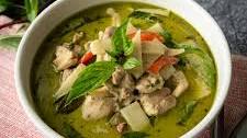 Green Curry Chicken แกงเขียวหวาน (gaeng keow waan)