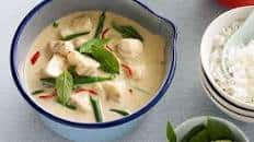 Green fish curry