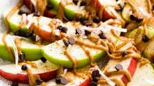 HEALTHY APPLE NACHOS (5-MINUTE)