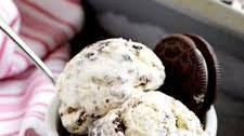 Homemade Cookies and Cream Ice Cream (no churn)