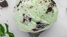 Homemade Mint Oreo Cookie Ice Cream