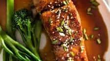 Honey Garlic Salmon (5 Ingredients, 15 Minutes)