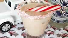 How To Make A Rich And Creamy Peppermint White Russian
