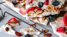 How To Make Frozen Yogurt Bark With Berries And Nuts