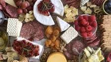 How To Make the Perfect Charcuterie Board