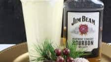 How to Make Boozy Eggnog Milkshake Recipe