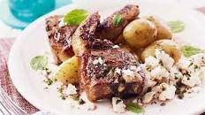 Lamb chops with fresh mint sauce