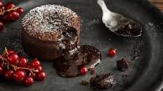 Lava cake : voici la recette du gâteau au chocolat qui enflamme les réseaux sociaux