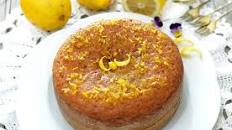 Lemon drizzle cake