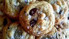 Macadamia Nut Dark Chocolate Chip Cookies