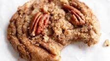 Maple Pecan Crumble Cookies