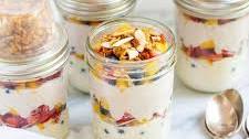 Meal Prep Fruit and Yogurt Parfaits