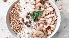 Mint Chocolate Chip Smoothie Bowl