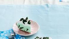 Mint Chocolate Cookie Ice Cream Pie