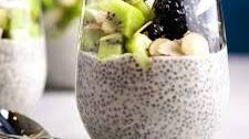 Overnight Chia Pudding with Fruit