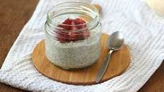 Overnight oat and chia breakfast pudding