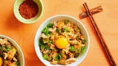 Oyakodon (Japanese Chicken and Egg Rice Bowl) Recipe