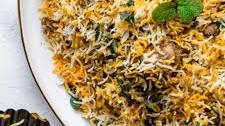 Pakistani Chicken Biryani (The BEST!)