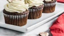 Peppermint Bark Cupcakes