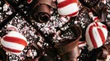 Peppermint Chocolate Cheesecake Bars