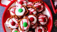 Peppermint Pretzel Candy recipe