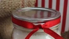 Peppermint Sugar Scrub (with Printable Gifting Label)