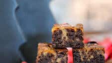 Peppermint Swirl Cheesecake Brownies
