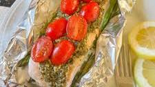 Pesto Salmon and Asparagus in Foil