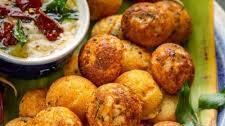 Rava Appe Recipe (Suji Appe, Rava Paniyaram, Rava Paddu)