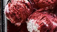 Red Velvet Cake Ice Cream (No Churn)