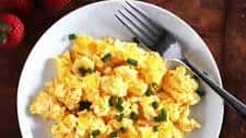 Scrambled Eggs with Cream Cheese