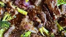 Sheet Pan Garlic Ginger Beef + Broccoli